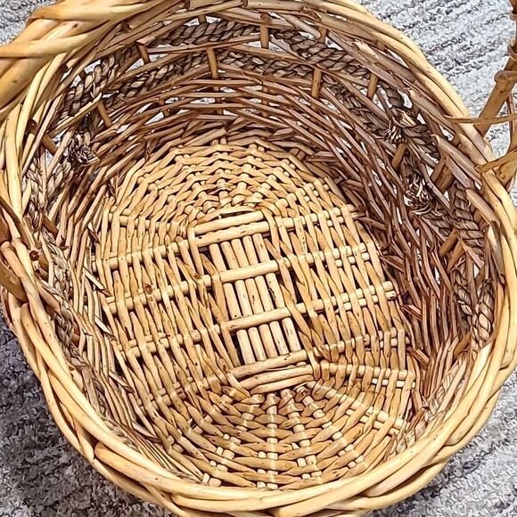 Boho Wicker Basket with Rope Detail - Picture 5 of 8